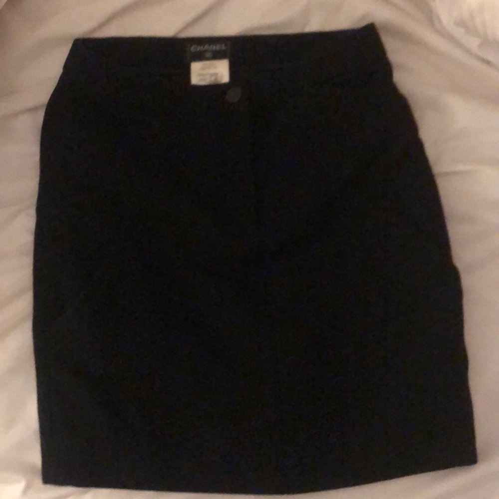 CHANEL classic black pencil skirt - authentic